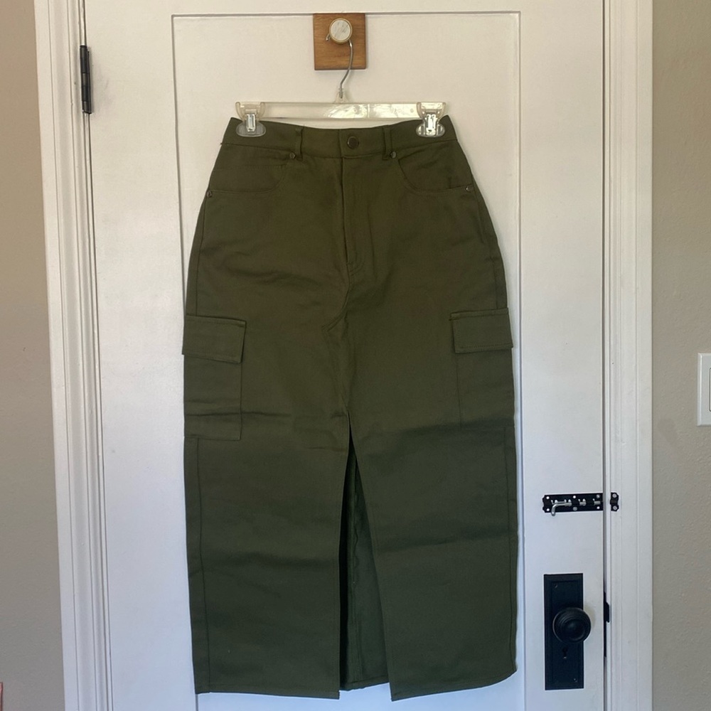 Francesca’s Collection Olive Cargo Midi Skirt